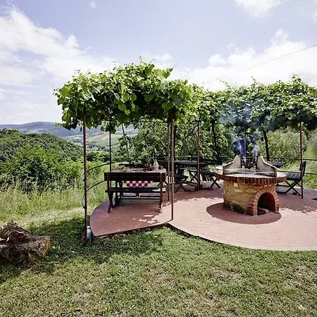 Podere Cortilla Apartment Volterra